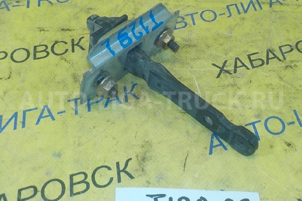 Ограничитель двери Mazda Titan 4HG1 Ограничитель двери 4HG1 2003  W611-58-270B