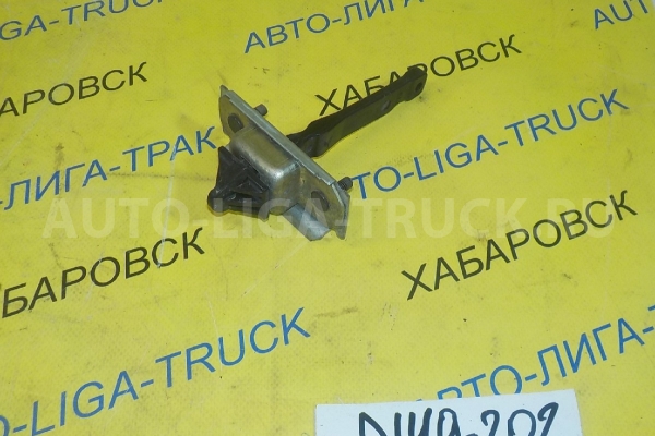 Ограничитель двери Toyota Dyna, Toyoace 3L Ограничитель двери 3L 1998  68610-95401