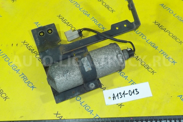 Осушитель кондиционера Nissan Atlas TD27 Осушитель кондиционера TD27 1993  92130-2T101