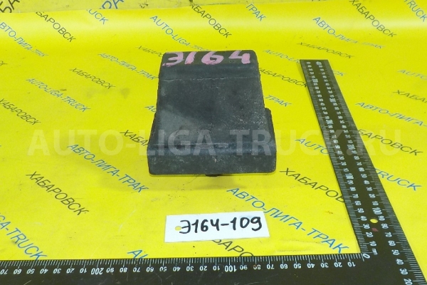 Отбойник Isuzu Elf 4HF1 Отбойник 4HF1 1996  8-94379-470-0