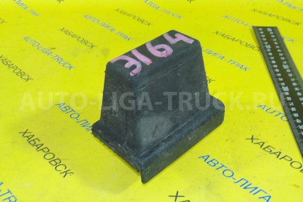 Отбойник Isuzu Elf 4HF1 Отбойник 4HF1 1996  8-94379-470-0