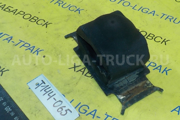 Отбойник Mazda Titan SL Отбойник SL 1989  W023-28-320