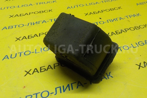 Отбойник Mitsubishi Canter 4M51 Отбойник 4M51 2000  MB161440