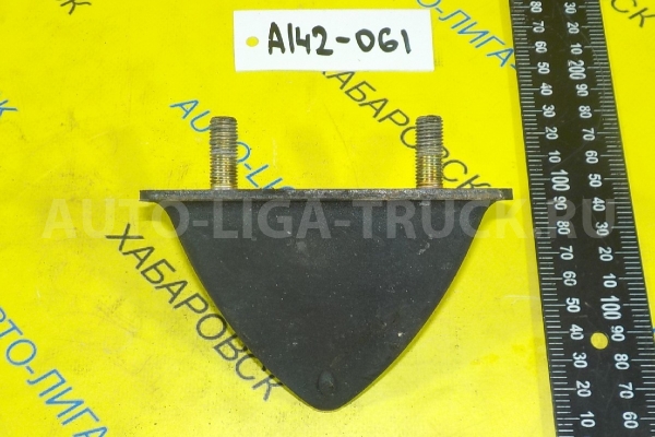 Отбойник Nissan Atlas BD30 Отбойник  1995  55240-0T000