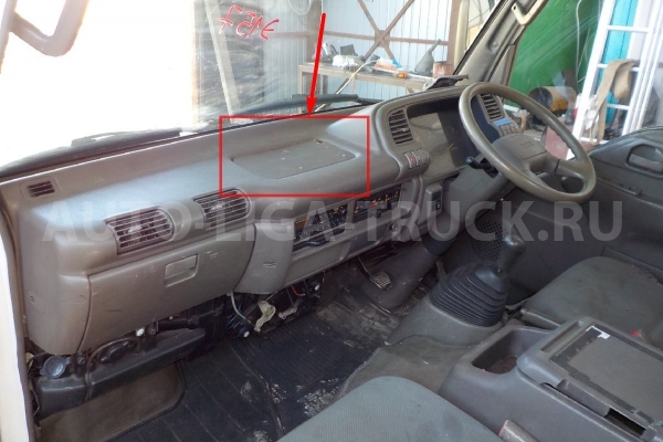 обшивка, панель салона Isuzu Elf 4HG1 Обшивка, панель салона 4HG1 2001  8-97853-876-2