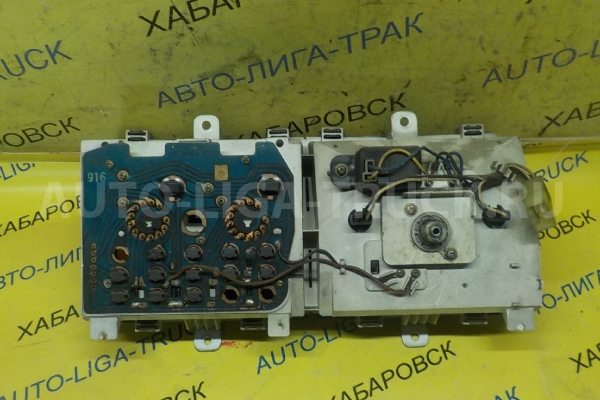 Панель приборов Isuzu Elf 4JB1 Панель приборов 4JB1 1988  8-94332-698-0