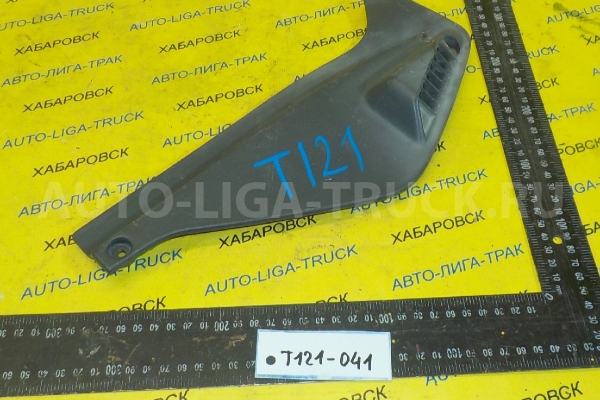 Панель салона Mazda Titan 4HF1 Панель салона 4HF1 1999  W201-64-961