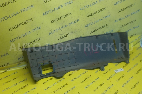 Панель салона Mazda Titan WL Панель салона WL 2001  W620-64-280