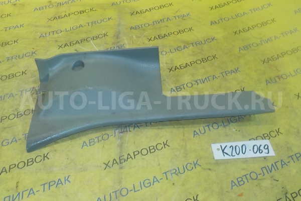 Панель салона Mitsubishi Canter 4D33 Панель салона 4D33 1999  MC139531