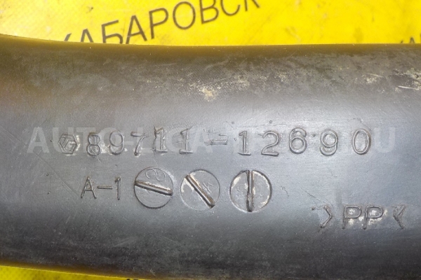 Патрубок фильтра Isuzu Elf 4HF1 Патрубок фильтра 4HF1 1997  8-97111-269-0