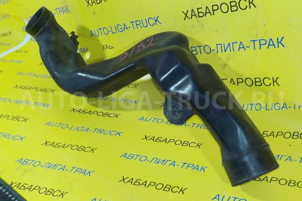 Патрубок фильтра Isuzu Elf 4HF1 Патрубок фильтра 4HF1 1997  8-97106-364-1