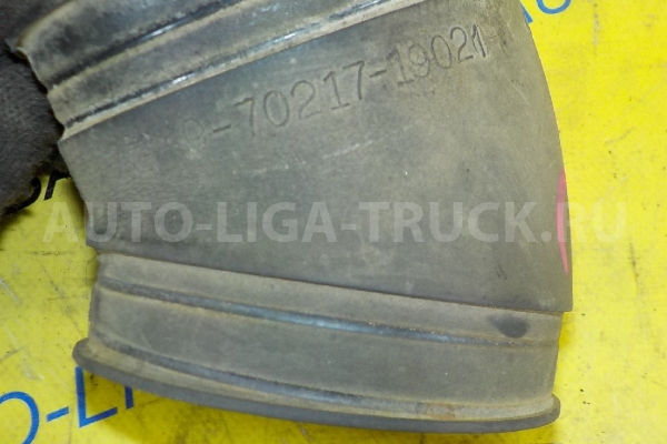 Патрубок фильтра Isuzu Elf 4HG1 Патрубок фильтра 4HG1 1996  9-70217-190-2