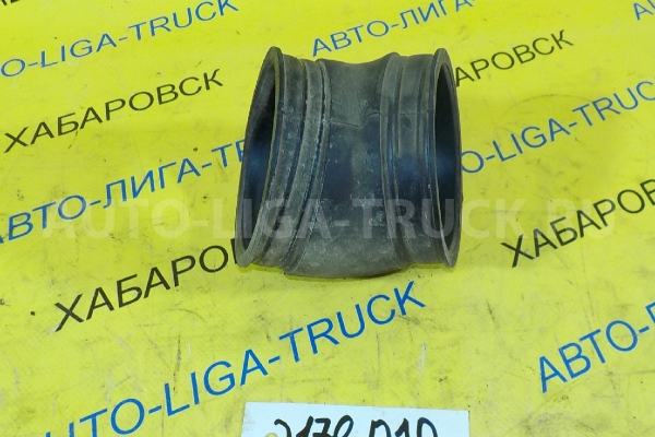 Патрубок фильтра Isuzu Elf 4HG1 Патрубок фильтра 4HG1 1996  9-70217-190-2