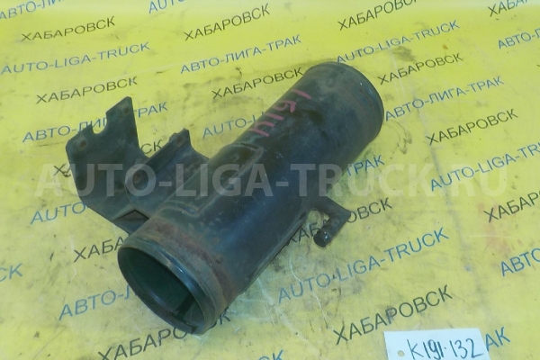 Патрубок фильтра Mitsubishi Canter 4M50 Патрубок фильтра 4M50 2005  ME411768