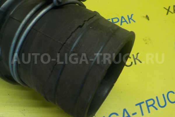 Патрубок фильтра Nissan Atlas TD27 Патрубок фильтра TD27 1991  16575-11T11