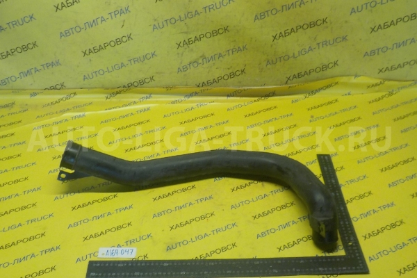 Патрубок фильтра Nissan Atlas TD27 Патрубок фильтра TD27 1991 16575-22T00 Патрубок фильтра Nissan Atlas TD27 Патрубок фильтра TD27 1991 16575-22T00