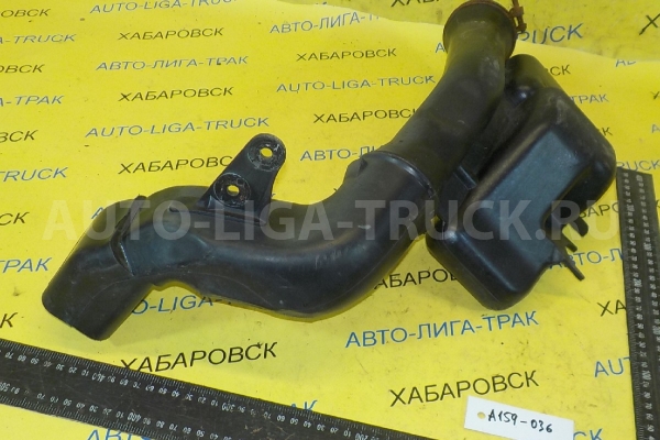 Патрубок фильтра Nissan Atlas QD32 Патрубок фильтра QD32 2005  16555-6T502