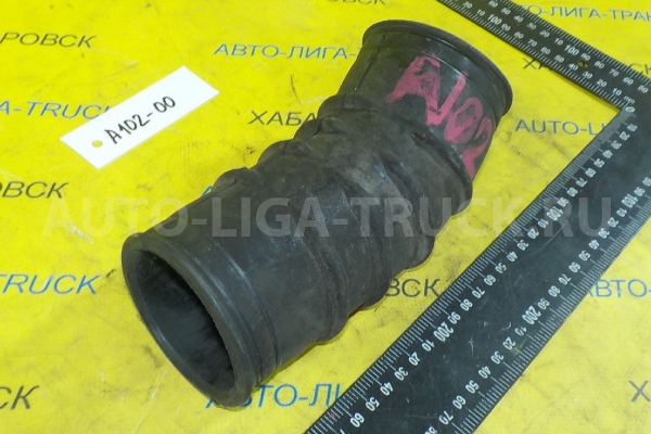 Патрубок фильтра Nissan Atlas TD23 Патрубок фильтра TD23 1995  16576-2T300