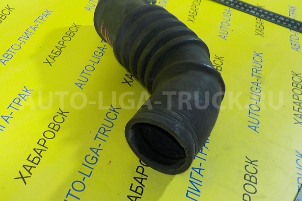 Патрубок фильтра Nissan Atlas TD27 Патрубок фильтра TD27 1992 16575-11T11 Патрубок фильтра Nissan Atlas TD27 Патрубок фильтра TD27 1992 16575-11T11