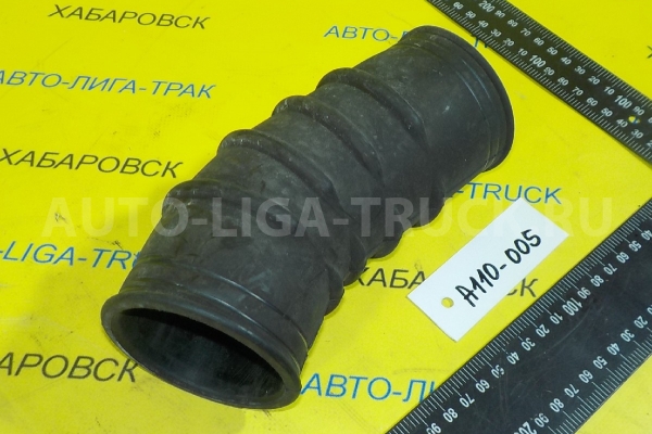 Патрубок фильтра Nissan Atlas TD27 Патрубок фильтра TD27 1995  16576-2T300