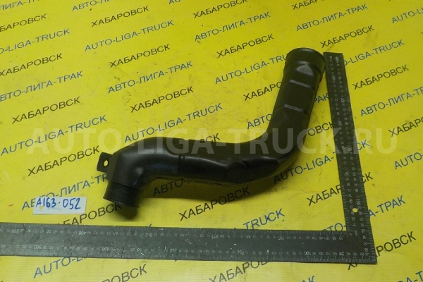Патрубок фильтра Nissan Atlas TD27 Патрубок фильтра TD27 1995  16575-2T301