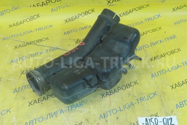 Патрубок фильтра Nissan Atlas TD27 Патрубок фильтра TD27 2000  16555-2T302