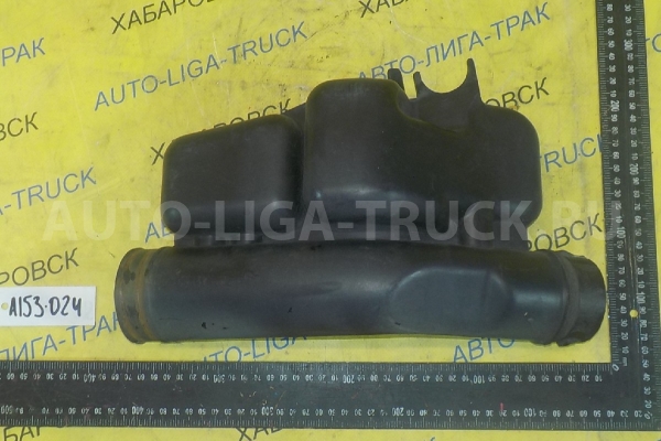 Патрубок фильтра Nissan Atlas TD27 Патрубок фильтра TD27 1996  16555-2T302