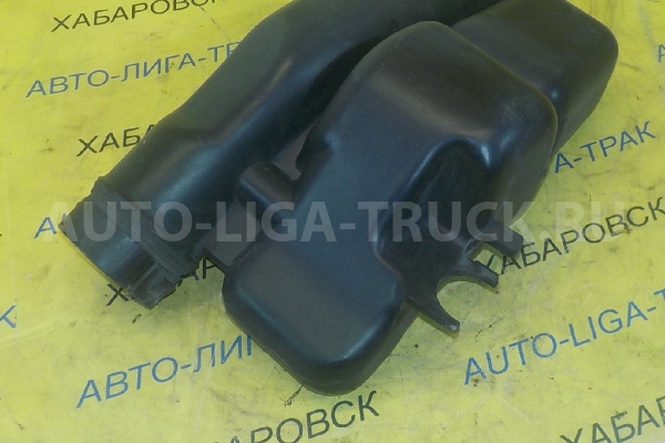 Патрубок фильтра Nissan Atlas TD27 Патрубок фильтра TD27 1996  16555-2T302