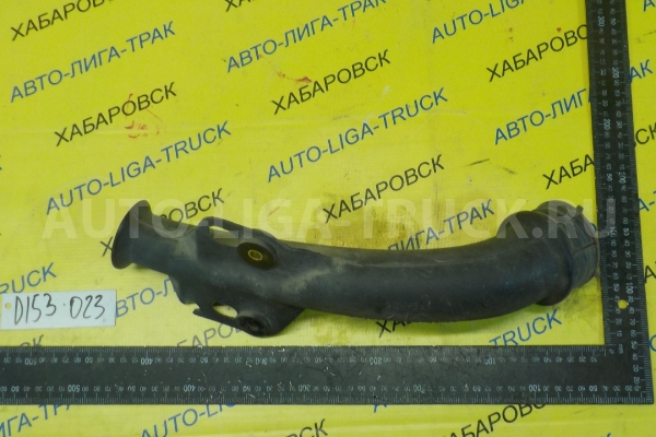 Патрубок фильтра Toyota Dyna, Toyoace 5L Патрубок фильтра 5L 2003  52811-25010