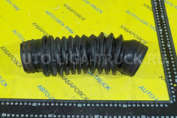 Патрубок фильтра Toyota Dyna, Toyoace В Патрубок фильтра 1995 17883-95405 Патрубок фильтра Toyota Dyna, Toyoace В Патрубок фильтра 1995 17883-95405