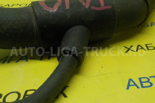 Патрубок радиатора  7K Патрубок радиатора  2001  16572-13300
