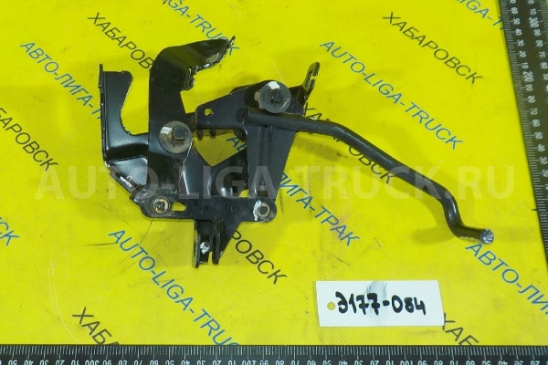Педаль газа Isuzu Elf 4HF1 Педаль газа 4HF1 1996  8-97853-057-8