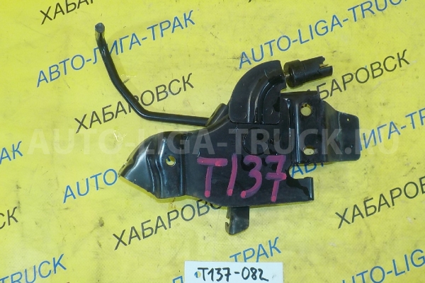 Педаль газа Mazda Titan 4HF1 Педаль газа 4HF1 1998  W065-41-640B