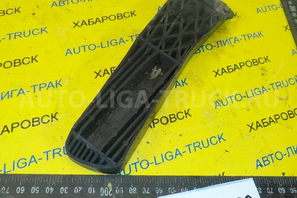 Педаль газа Nissan Atlas ED33 Педаль газа ED33 1988  18110-T8000