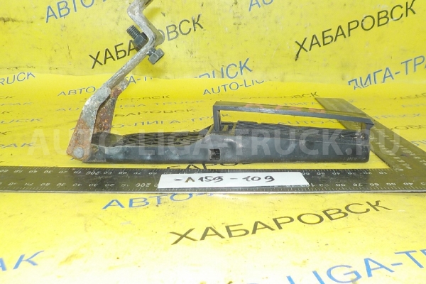 Педаль газа Nissan Atlas QD32 Педаль газа QD32 2005  18013-0T000