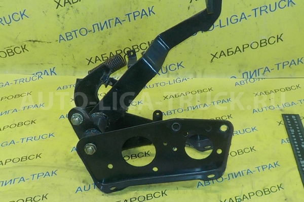 Педаль сцепления Mitsubishi Canter 4M50 Педаль сцепления 4M50   MC064176