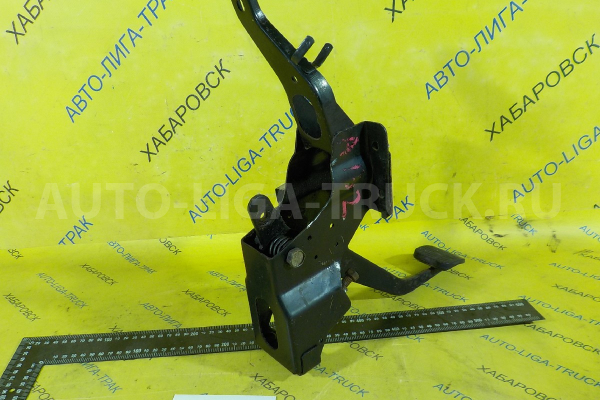 Педаль сцепления Nissan Atlas TD23 Педаль сцепления TD23 1993 46550-2T301 Педаль сцепления Nissan Atlas TD23 Педаль сцепления TD23 1993 46550-2T301