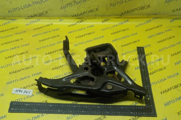 Педаль тормоза Isuzu Elf 4JB1 Педаль тормоза 4JB1 1988  8-94433-993-3