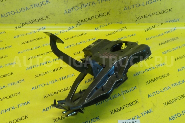 Педаль тормоза Isuzu Elf 4JG2 Педаль тормоза 4JG2 1999  8-97896-968-2