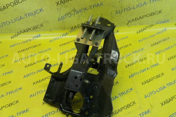 Педаль тормоза Isuzu Elf 4JG2 Педаль тормоза 4JG2 1999  8-97896-968-2