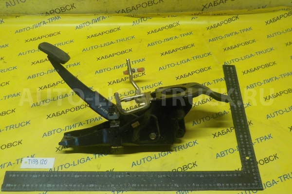 Педаль тормоза Mazda Titan TF Педаль тормоза TF 2001  W620-43-030
