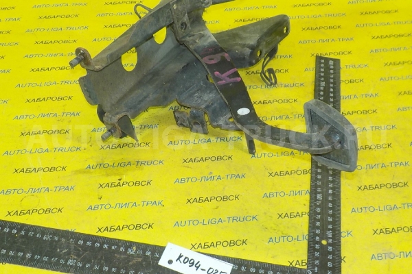 Педаль тормоза Mitsubishi Canter 4M40 Педаль тормоза 4M40 1994  MC125314