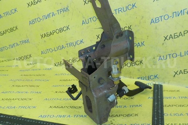 Педаль тормоза Nissan Atlas QD32 Педаль тормоза QD32 2005  46510-0T003