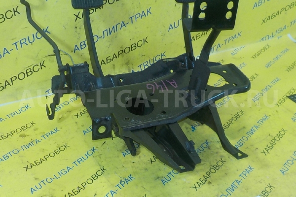 ПЕДАЛИ Nissan Atlas FD35 ПЕДАЛИ 1991 46510-T8006 ПЕДАЛИ Nissan Atlas FD35 ПЕДАЛИ 1991 46510-T8006
