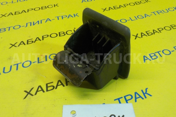Пепельница Isuzu Elf 4JG2 Пепельница 4JG2 1995 8-97853-892-3 Пепельница Isuzu Elf 4JG2 Пепельница 4JG2 1995 8-97853-892-3