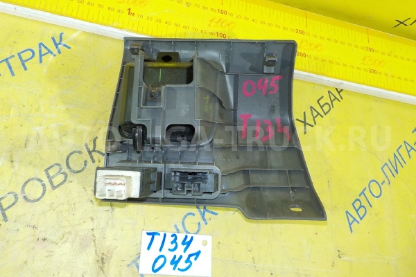 Пепельница Mazda Titan 4HF1 Пепельница 4HF1 2001 W620-64-260C Пепельница Mazda Titan 4HF1 Пепельница 4HF1 2001 W620-64-260C