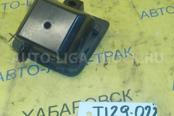 Пепельница Mazda Titan 4HG1 Пепельница 4HG1 2003  W620-64-660B