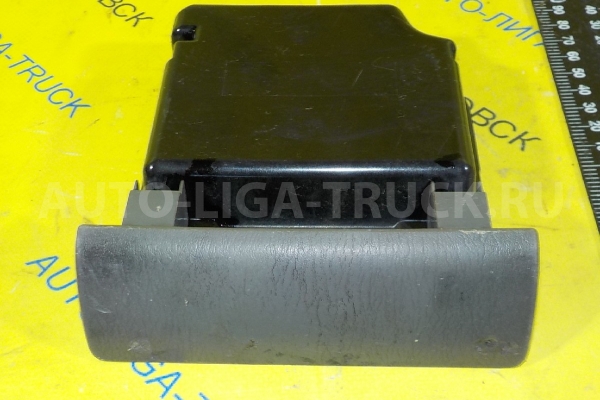 Пепельница Mazda Titan WL Пепельница WL 2002  W620-64-630B