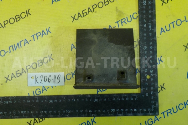 Пепельница Mitsubishi Canter 4D32 Пепельница 4D32 1990  MB392740