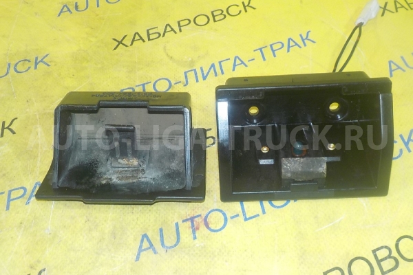 Пепельница Mitsubishi Canter 4D33 Пепельница 4D33 1999  MC147524